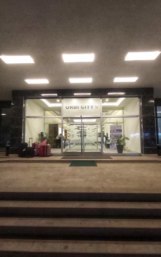 Luxury Sea View Orbi City Батуми Екстериор снимка