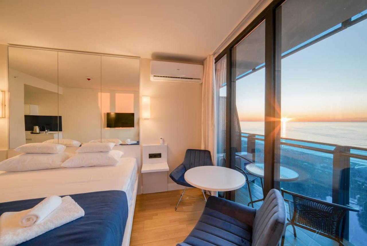 Luxury Sea View Orbi City Батуми Екстериор снимка