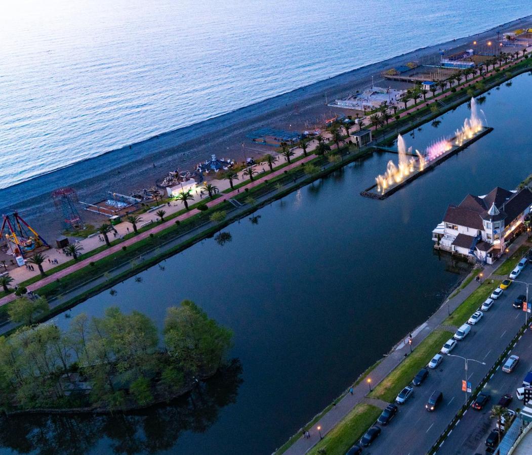 Luxury Sea View Orbi City Батуми Екстериор снимка