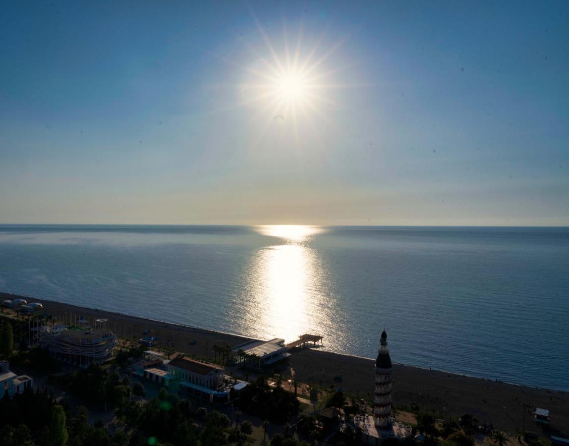 Luxury Sea View Orbi City Батуми Екстериор снимка